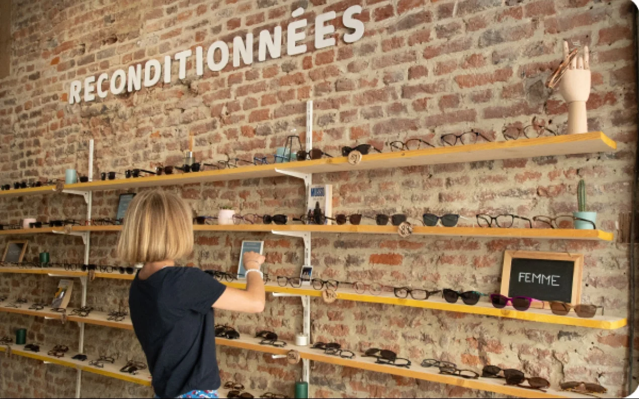 Atol mise sur Zac pour démocratiser les lunettes reconditionnées