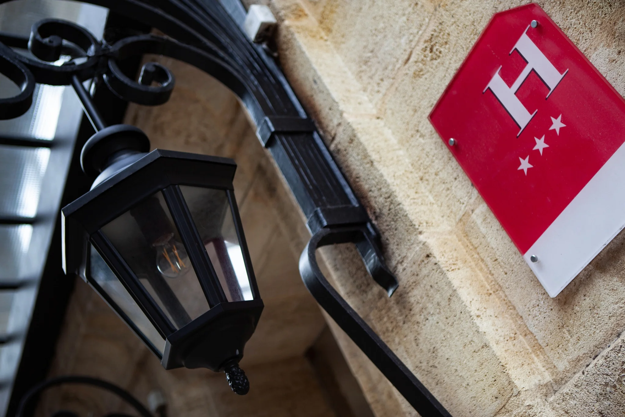 Hôtellerie-Restauration : une formation gratuite aux enjeux de gestion de l'eau, de l'énergie et des déchets par CCI France