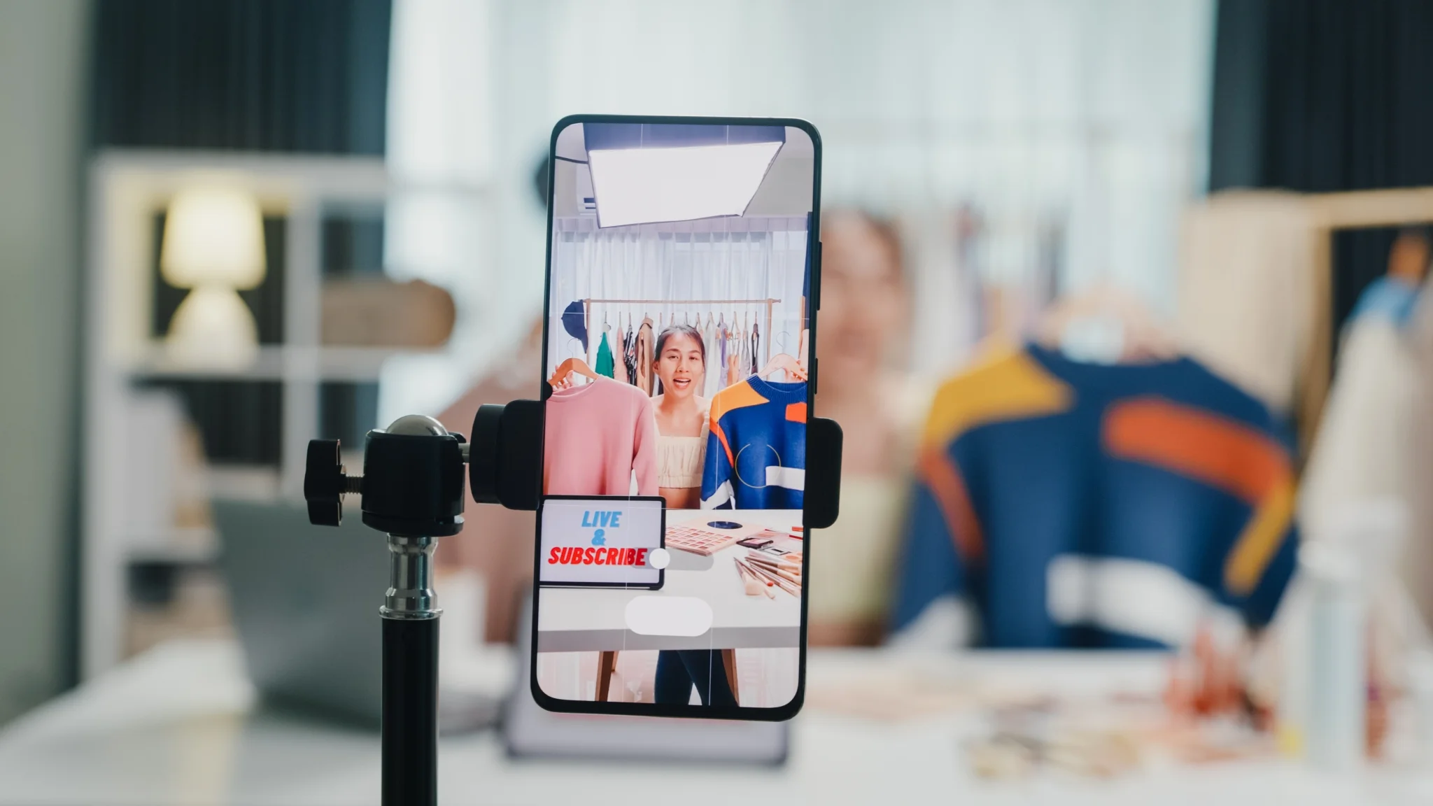 TikTok, IA, influence… Les jeunes réinventent le parcours d’achat